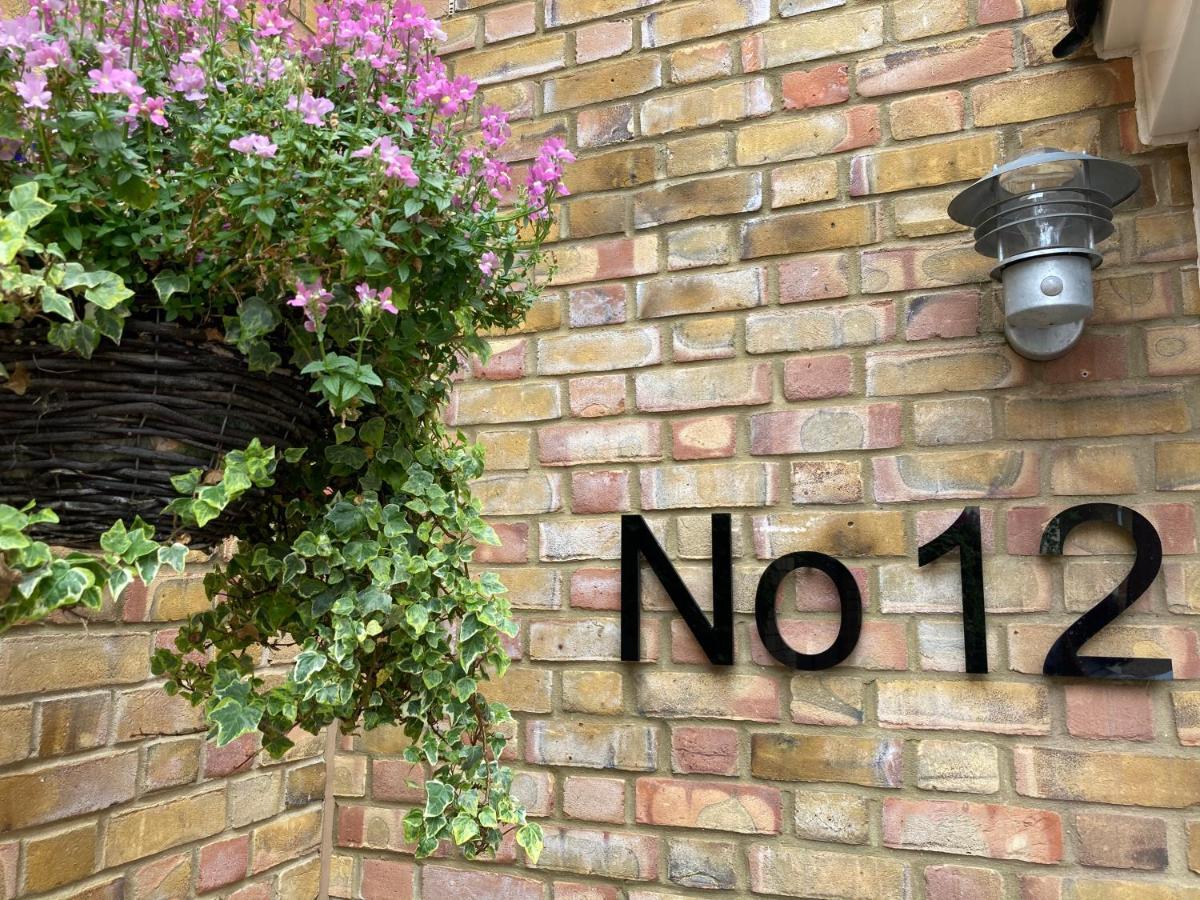 No 12 Bed & Breakfast Lyme Regis Luaran gambar